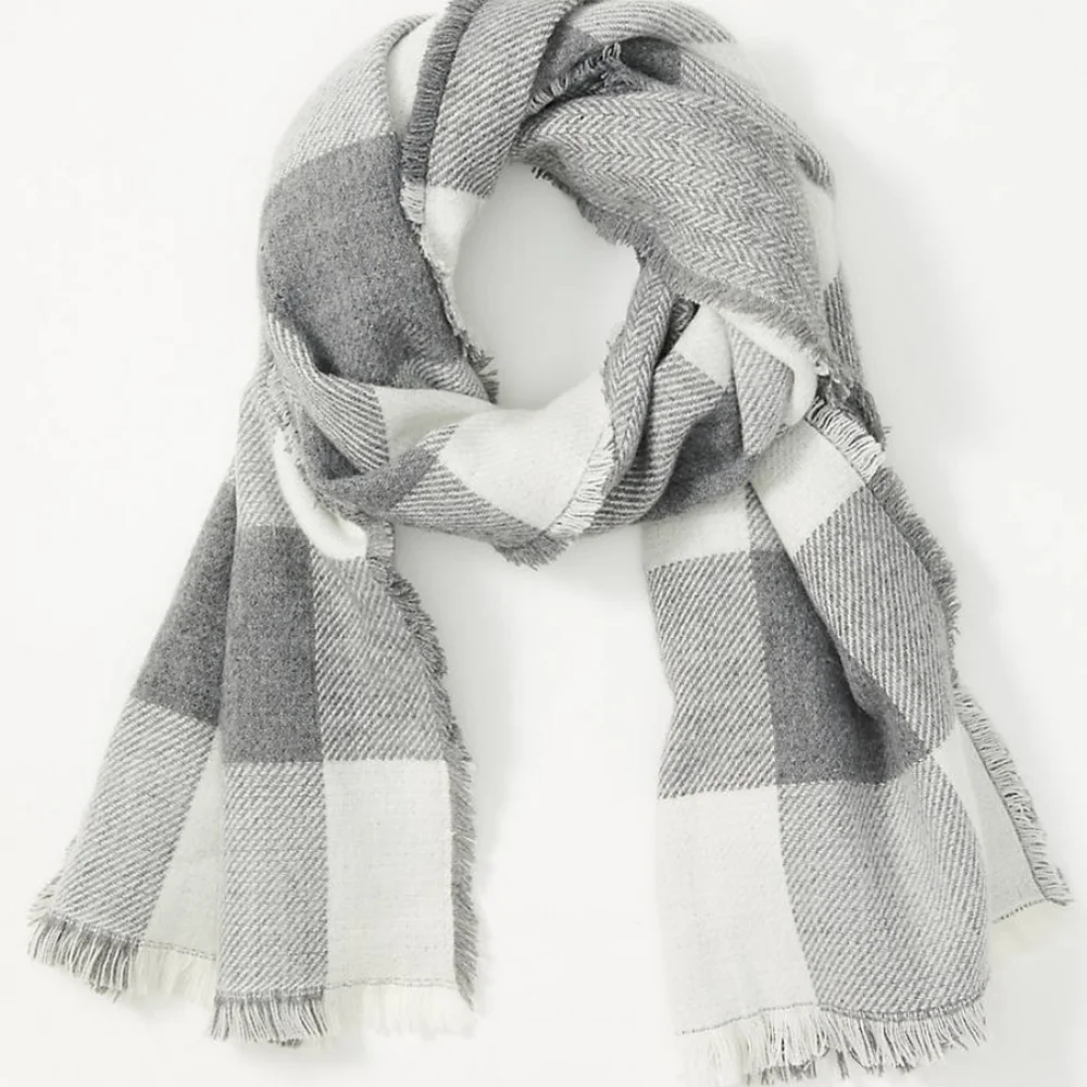 LOFT- Gray & White Checkered Plaid Blanket Scarf